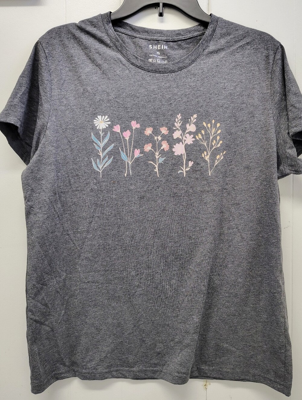 SHEIN Floral Tee Size XL